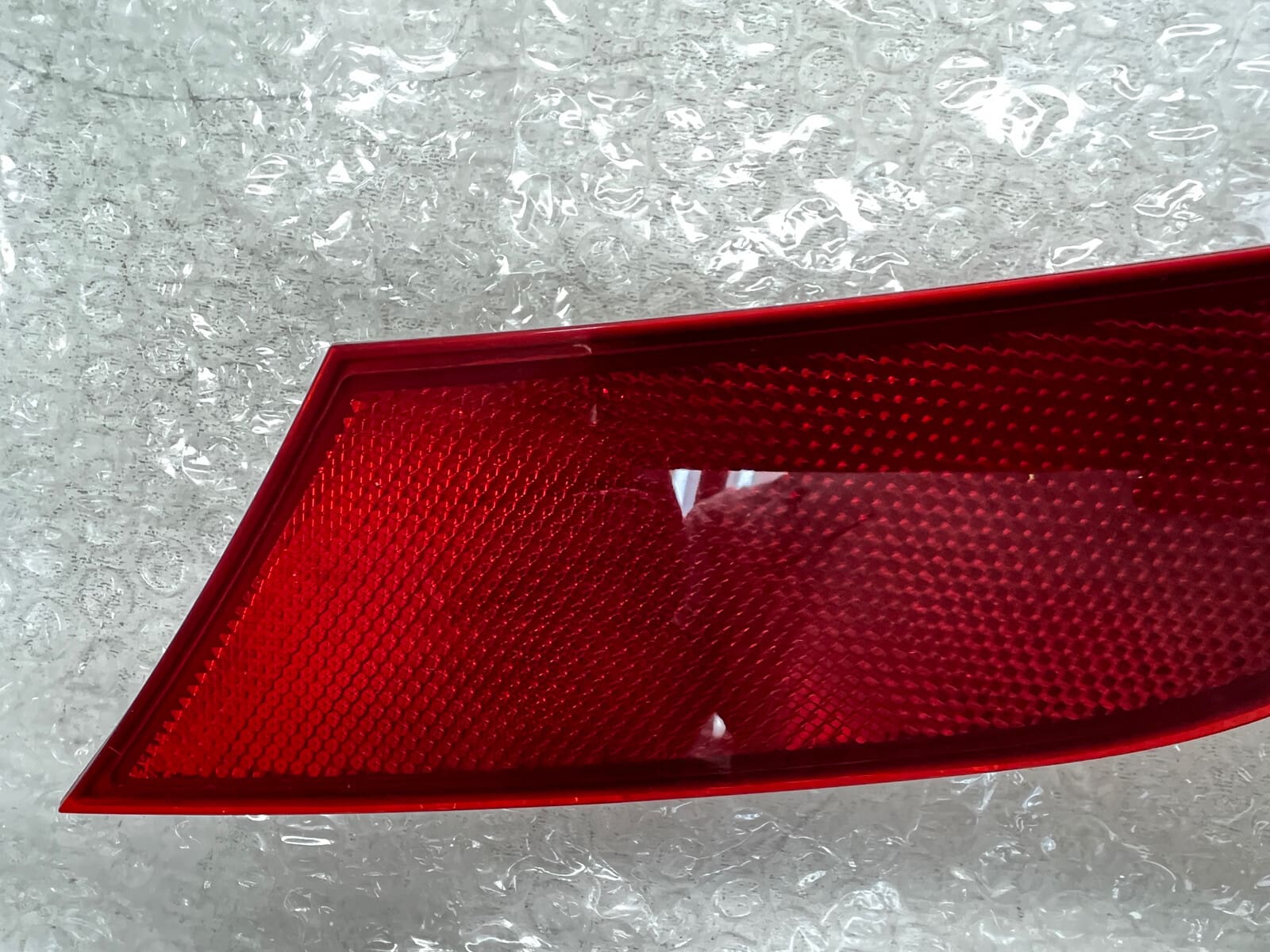 LJ6Z13A565A 2020 2021 2022 2023 FORD ESCAPE REAR RIGHT OEM REFLECTOR GENUINE - Image 4