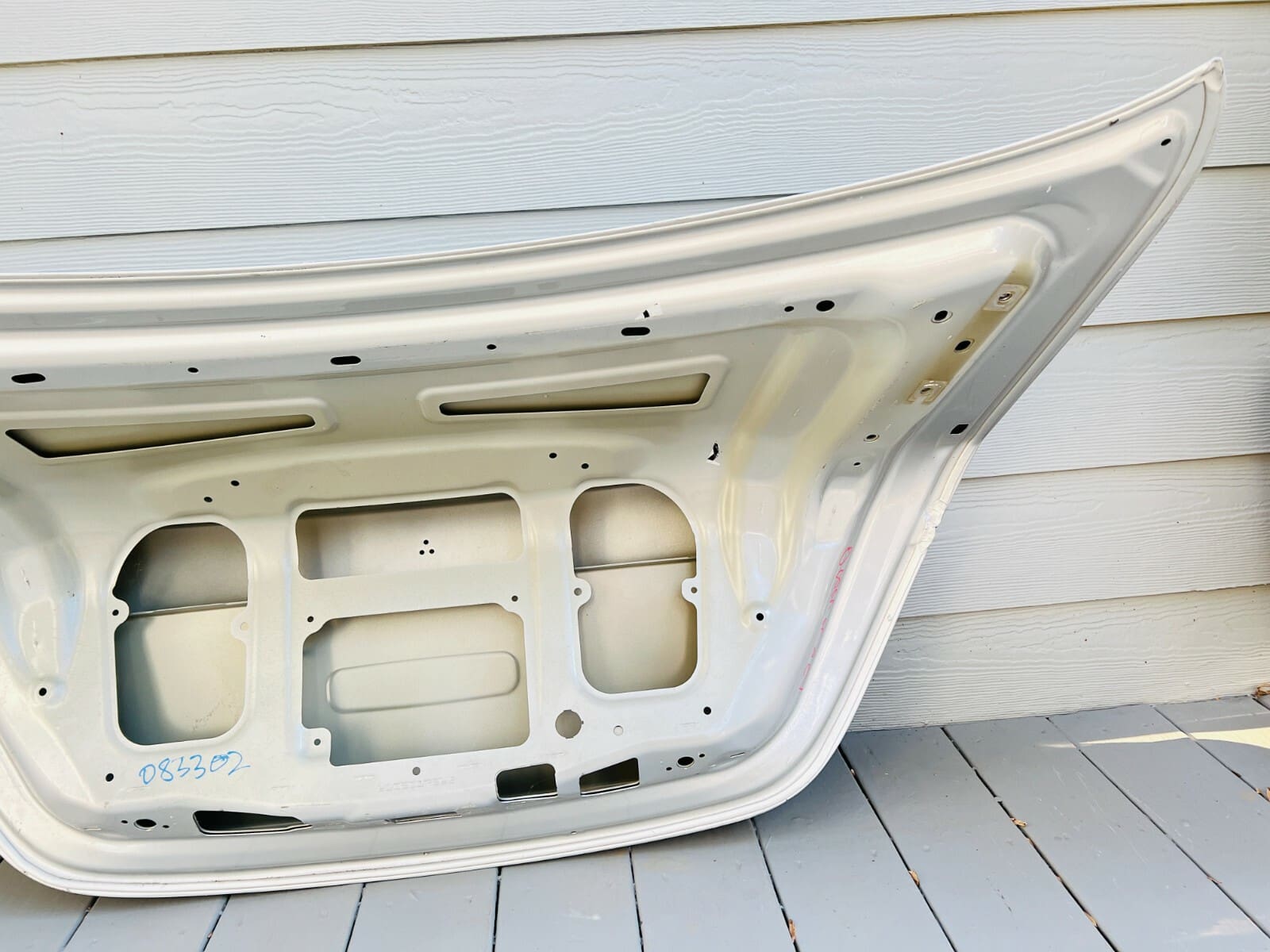 A2137503400 2017-2020 MERCEDES BENZ E CLASS REAR OEM TRUNK LID E350 E400 E550 - Image 11