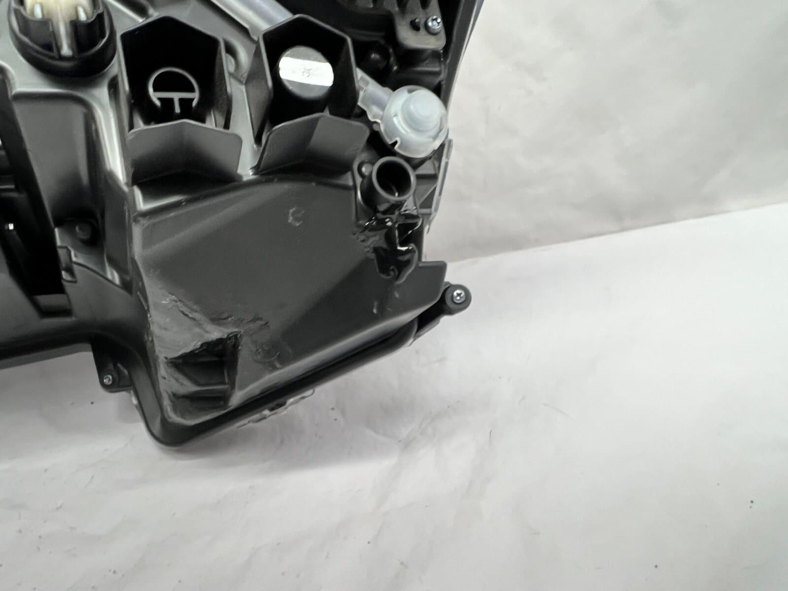 OEM 17 2018 2019 2020 2021 2022 2023 JEEP RENEGADE FRONT RIGHT FENDER 68307086aa - Image 5