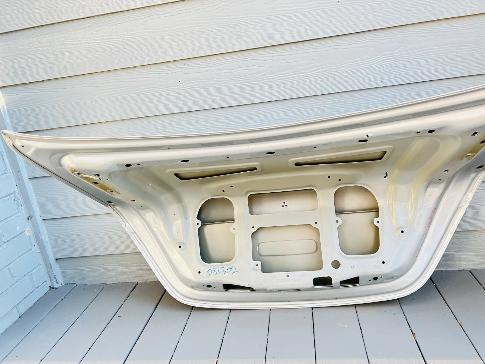 A2137503400 2017-2020 MERCEDES BENZ E CLASS REAR OEM TRUNK LID E350 E400 E550 - Image 12