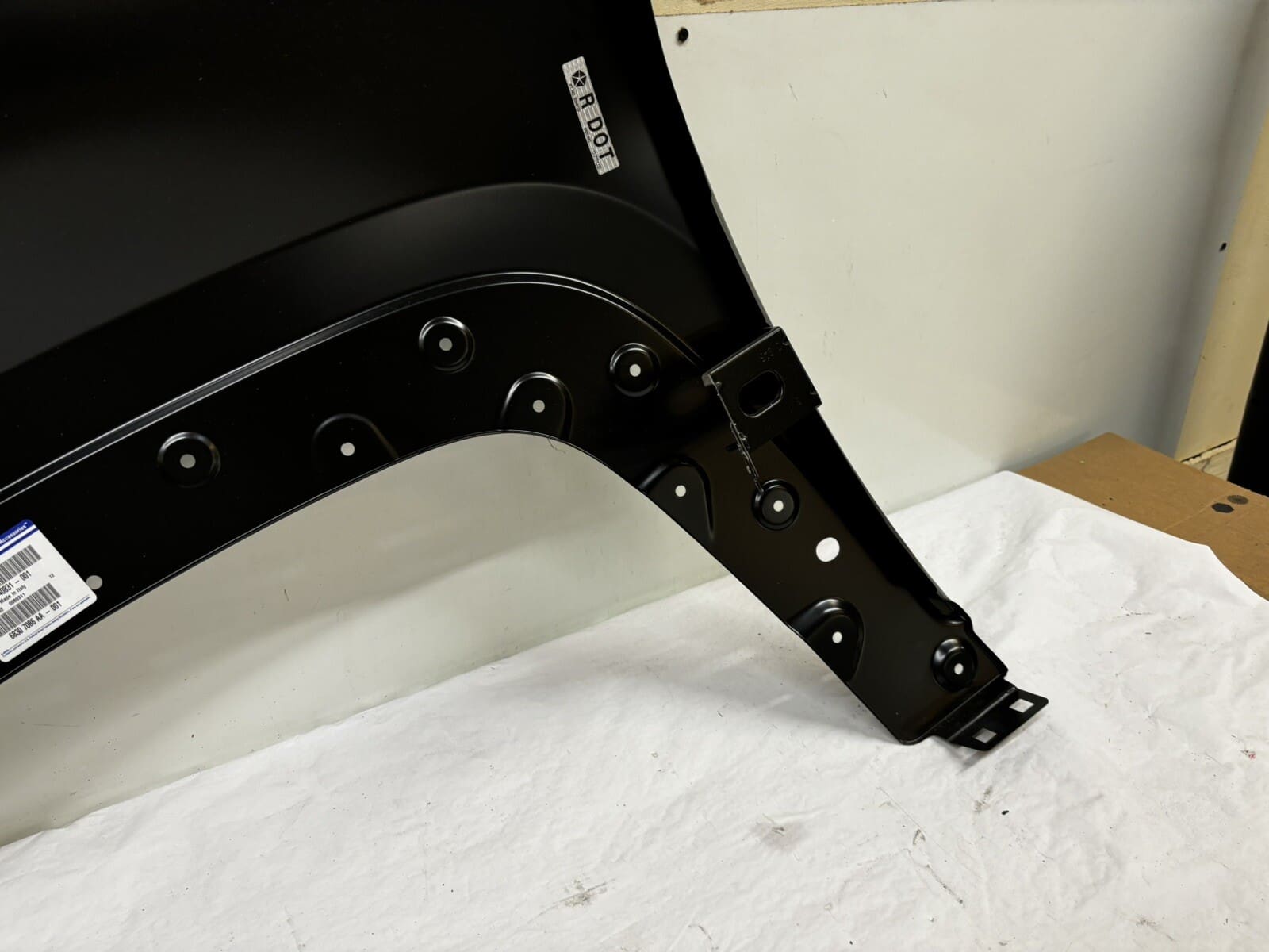 OEM 17 2018 2019 2020 2021 2022 2023 JEEP RENEGADE FRONT RIGHT FENDER 68307086aa - Image 14