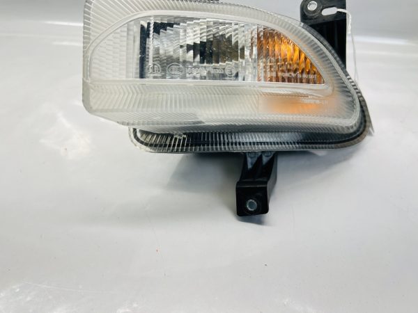 40920719 2015 2016 2017 2018 JEEP RENEGADE FRONT LEFT OEM TURN SIGNAL FOG LIGHT - Image 4