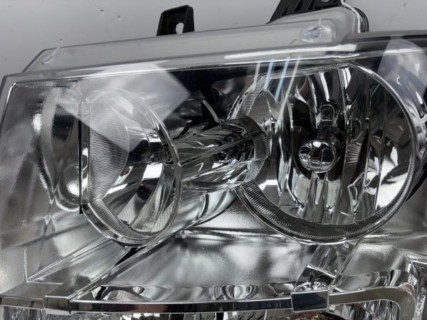 2007 2008 2009 2010 2011 2012 2013 2014 TAHOE SUBURBAN AVALANCHE LEFT  HEADLIGHT - Image 5