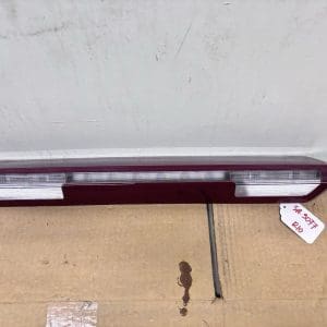 OEM 84419006  2019-2024 CHEVY SILVERADO 1500 LED THIRD BRAKE LIGHT TAIL LIGHT
