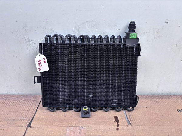 OEM NEW 93057305301 1984-1987 1988 1989 Porsche 911 Carrera Turbo AC Condenser