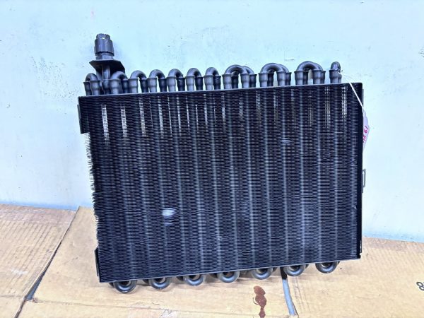 OEM NEW 93057305301 1984-1987 1988 1989 Porsche 911 Carrera Turbo AC Condenser - Image 10