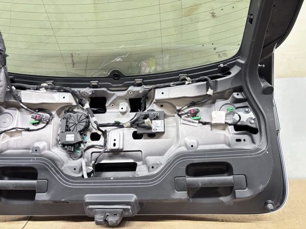 2017-2019 2020 JAGUAR F-PACE REAR OEM LIFTGATE TRUNK LID TAILGATE hk8340010a - Image 12