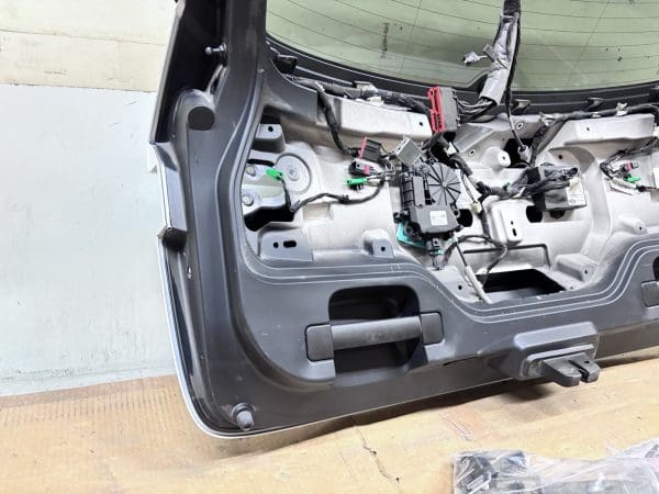 2017-2019 2020 JAGUAR F-PACE REAR OEM LIFTGATE TRUNK LID TAILGATE hk8340010a - Image 14
