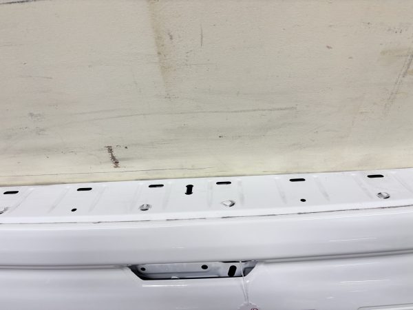 OEM GENUINE 2023 2024 2025 CHEVY COLORADO WHITE REAR TAILGATE NICE - Image 13