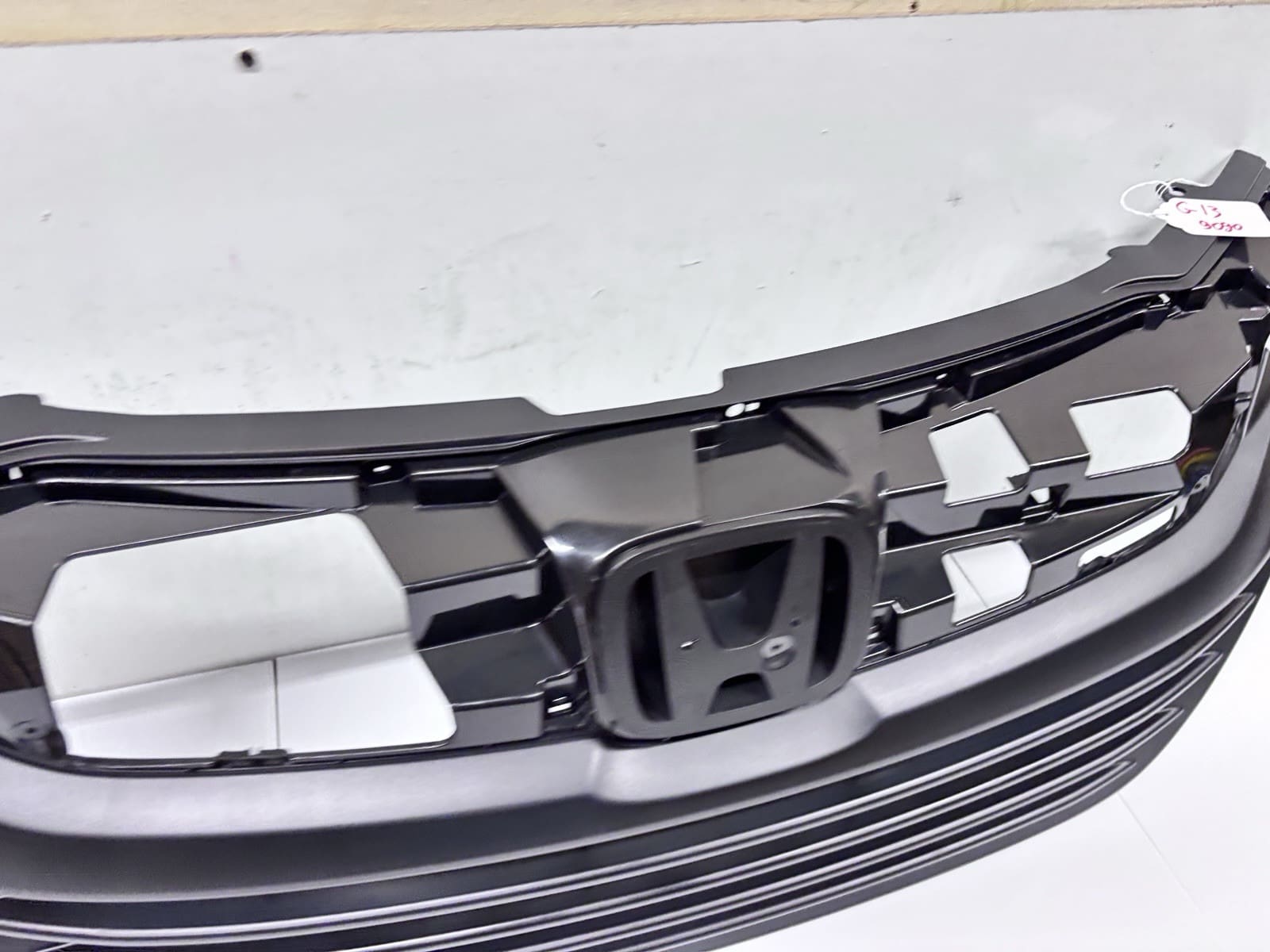 OEM GENUINE 2019 2020 2021 2022 HONDA HRV GRILLE 71121-t7w-a11 - Image 12