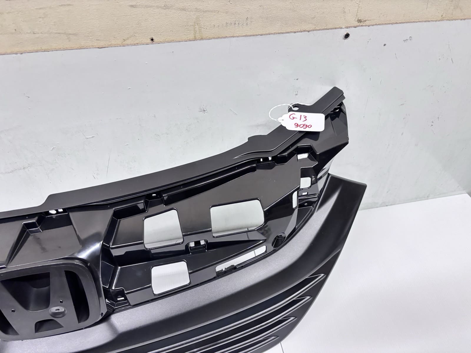 OEM GENUINE 2019 2020 2021 2022 HONDA HRV GRILLE 71121-t7w-a11 - Image 14