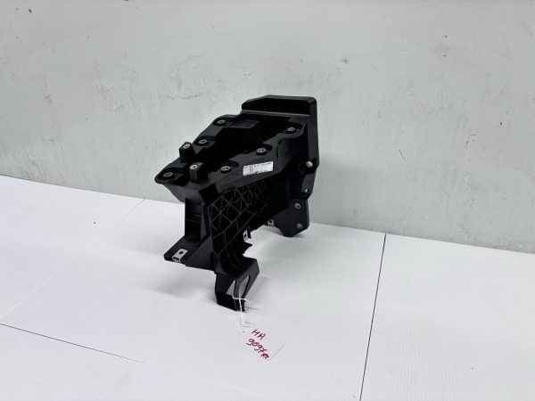 OEM A1676209900 2020-2025 Mercedes GLE CLASS GLS CLASS FRONT BAR LEFT SUPPORT