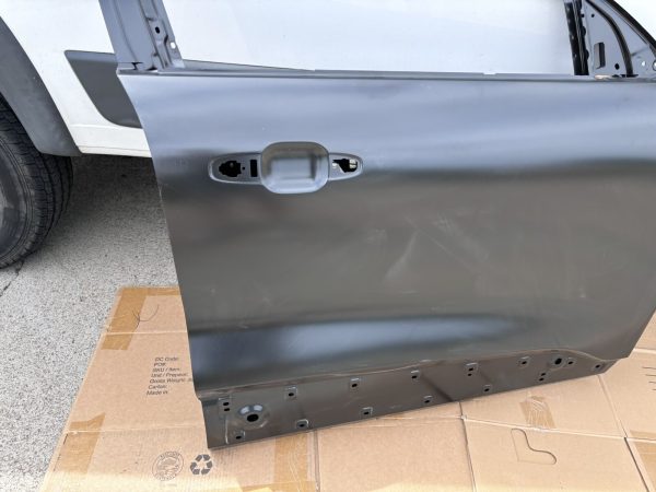 OEM 2020 2021 2022 2023 FORD ESCAPE FRONT RIGHT DOOR GENUINE lj6z7820124a - Image 10