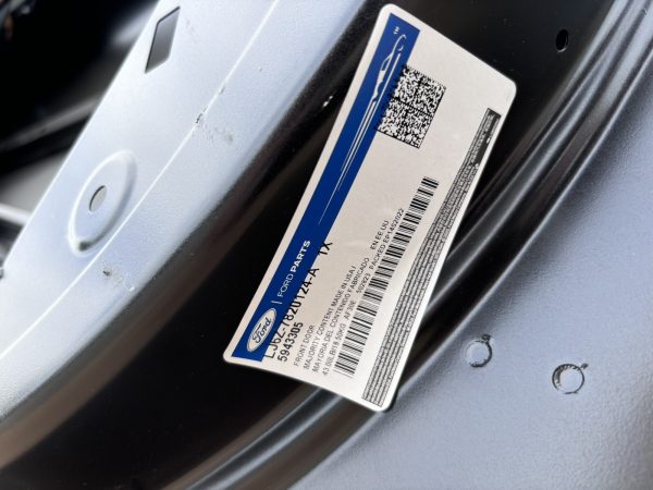OEM 2020 2021 2022 2023 FORD ESCAPE FRONT RIGHT DOOR GENUINE lj6z7820124a - Image 14
