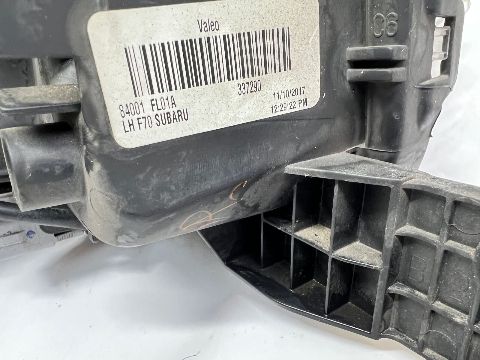 2017 2018 2019 2020 2021 2022 2023 SUBARU IMPREZA HALOGEN LEFT OEM HEADLIGHT - Image 13