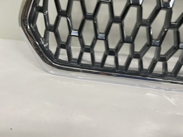53114-04220 2016-2020 2021 2022 2023 toyota tacoma trd front oem grille center - Image 5