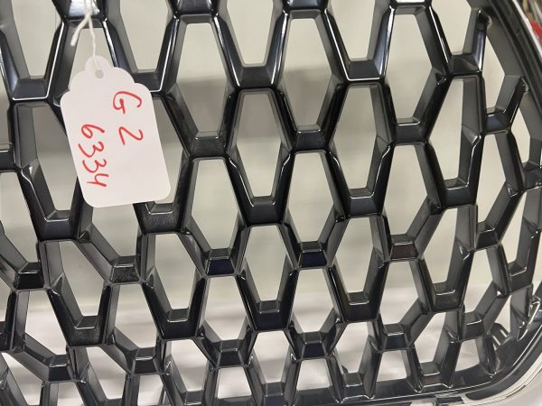 53114-04220 2016-2020 2021 2022 2023 toyota tacoma trd front oem grille center - Image 9