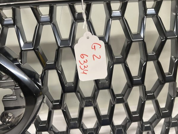 53114-04220 2016-2020 2021 2022 2023 toyota tacoma trd front oem grille center - Image 12