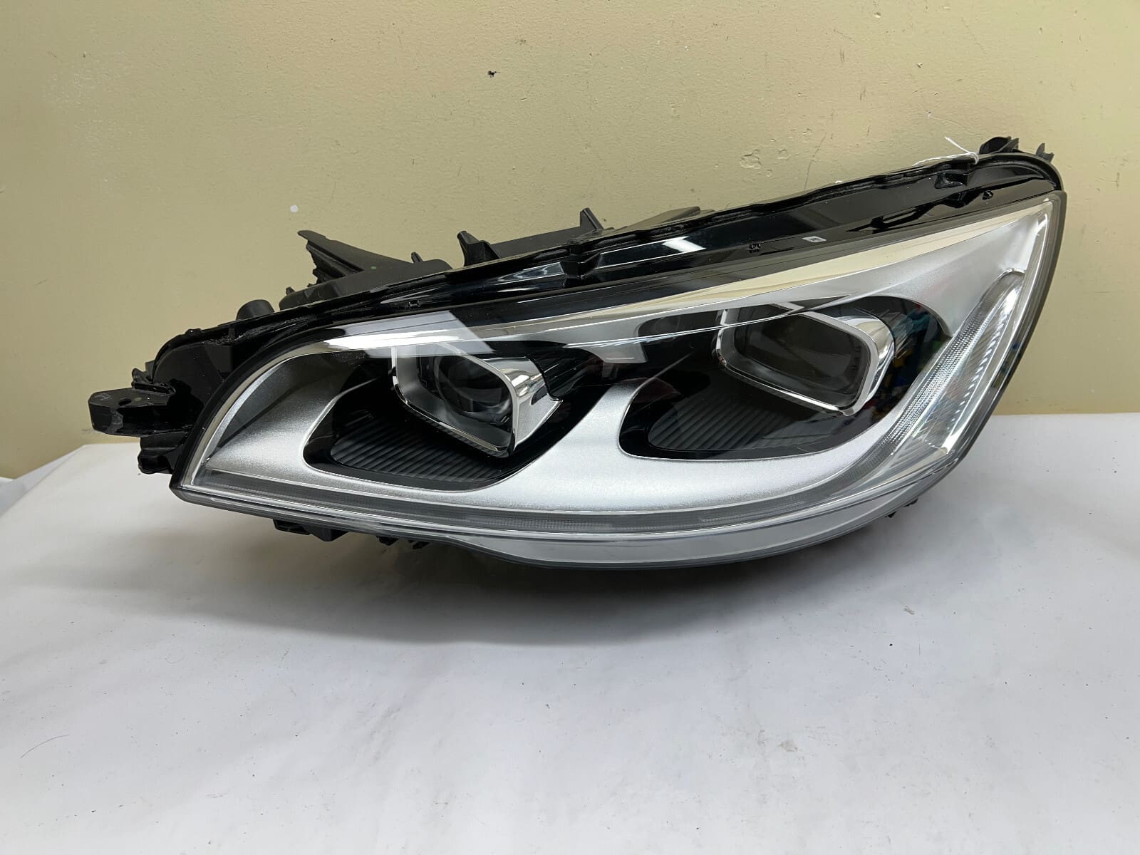 2020 2021 2022 LINCOLN AVIATOR LED FRONT LEFT OEM HEADLIGHT LC5B13E015CL DAMAGED