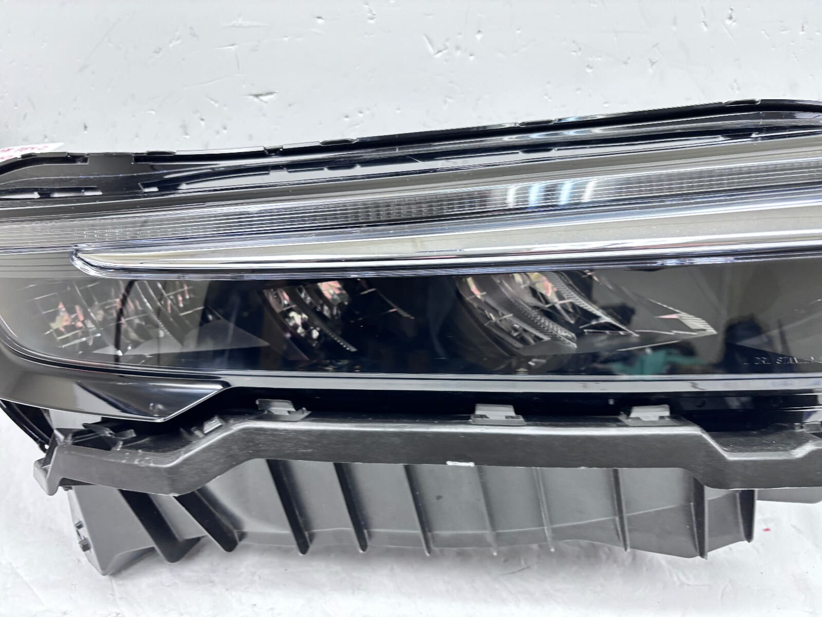 NICE ALL TABS 2023 2024 HONDA CRV FULL LED FRONT RIGHT OEM HEADLIGHT - Image 6
