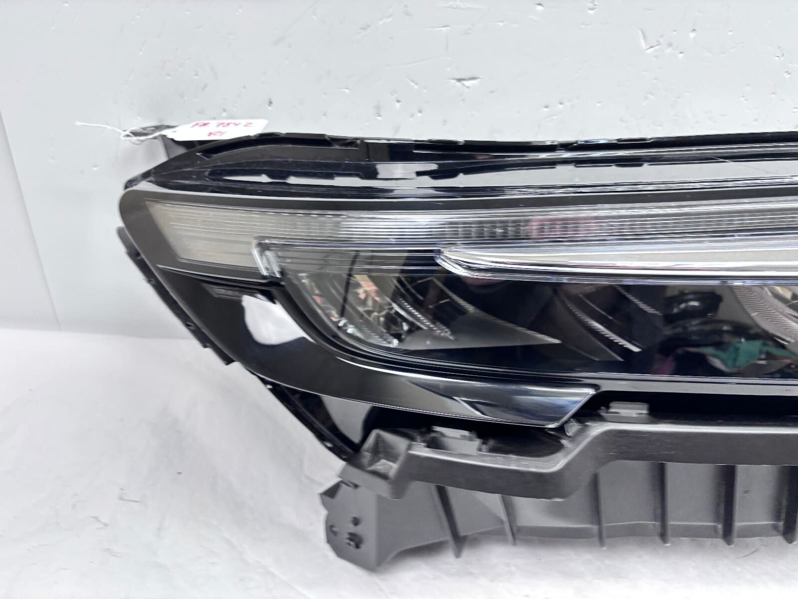 NICE ALL TABS 2023 2024 HONDA CRV FULL LED FRONT RIGHT OEM HEADLIGHT - Image 7