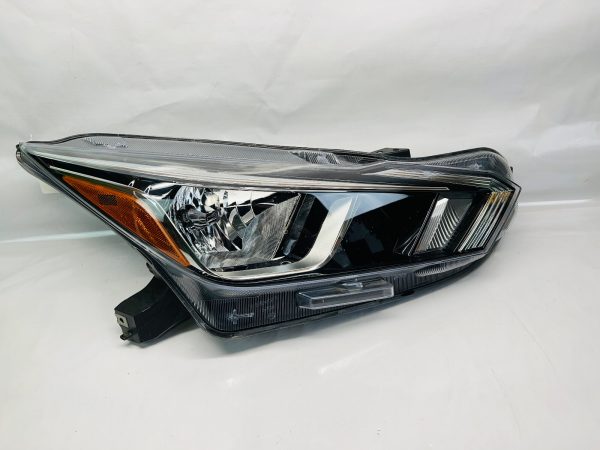 🎈ALL TABS🎈 2020 2021 2022 NISSAN VERSA HALOGEN  FRONT RIGHT OEM HEADLIGHT