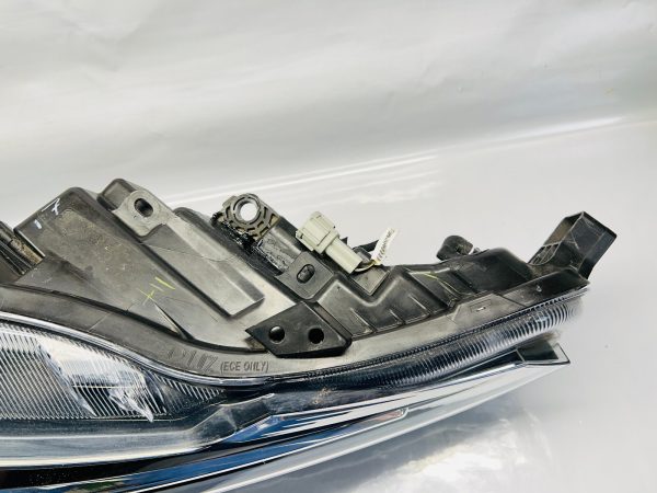🎈ALL TABS🎈 2020 2021 2022 NISSAN VERSA HALOGEN  FRONT RIGHT OEM HEADLIGHT - Image 10