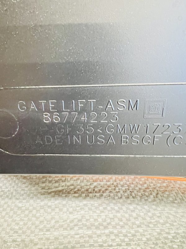 OEM 2020 2021 2022 2023 Chevy Corvette C8 Rear Hatch Trunk Lid Liftgate 86774223 - Image 13
