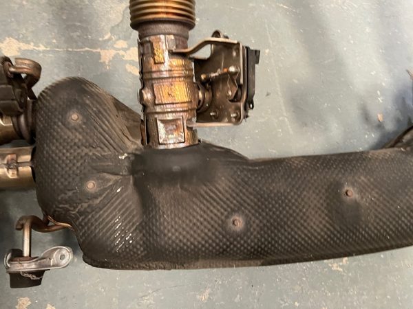 85550940 2020 2021 2022 2023 Chevy Corvette C8 Rear Oem Exhaust Muffler - Image 5
