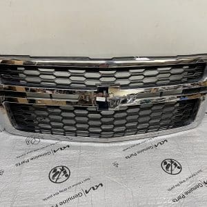 2015 2016 2017 2018 2019 2020 CHEVY TAHOE SUBURBAN OEM GRILLE CHROME 23440914