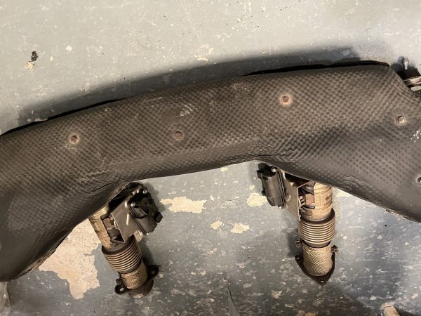 85550940 2020 2021 2022 2023 Chevy Corvette C8 Rear Oem Exhaust Muffler - Image 13