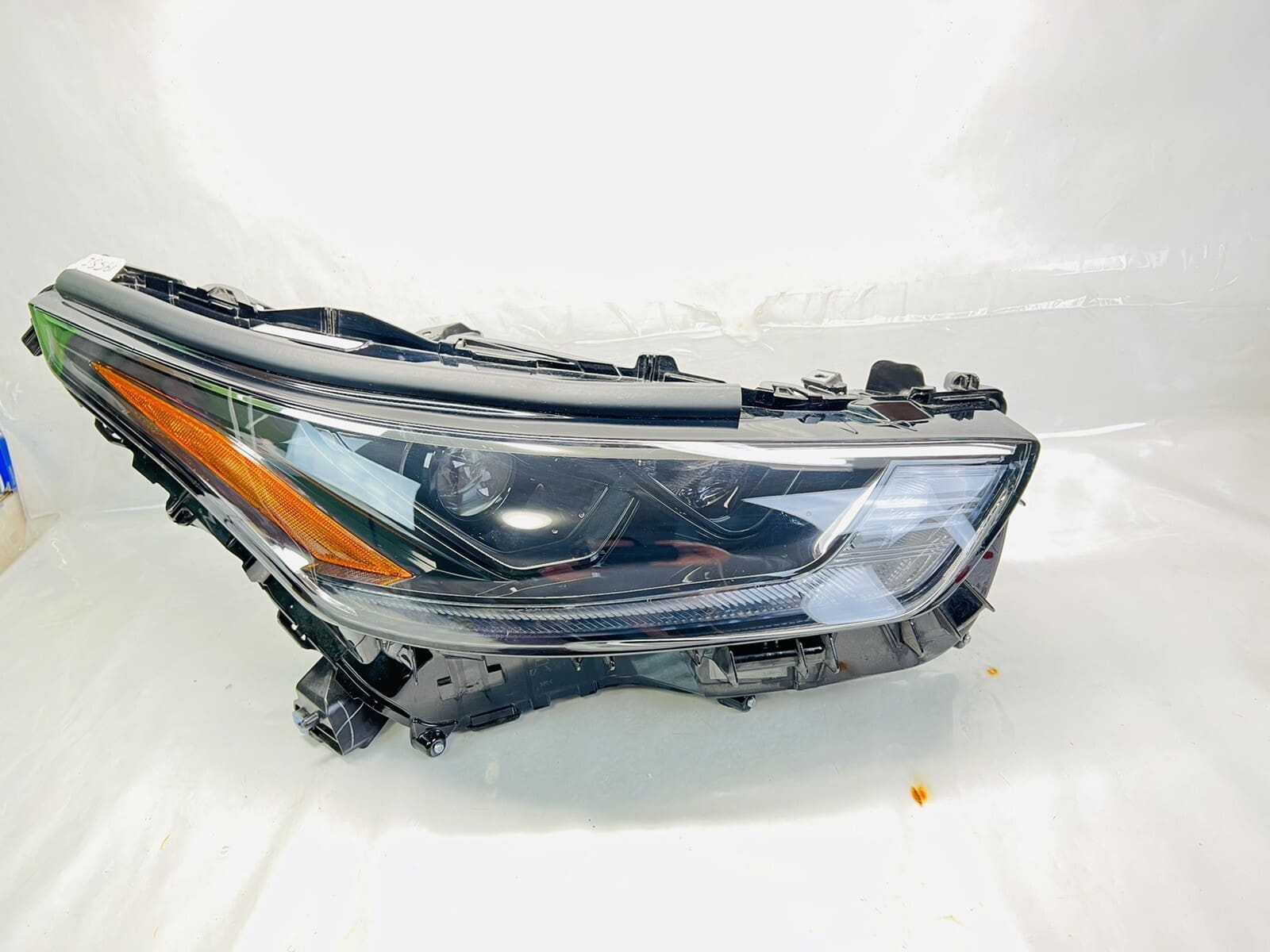 2020 2021 2022 TOYOTA HIGHLANDER LED BLACK BEZEL FRONT RIGHT OEM HEADLIGHT