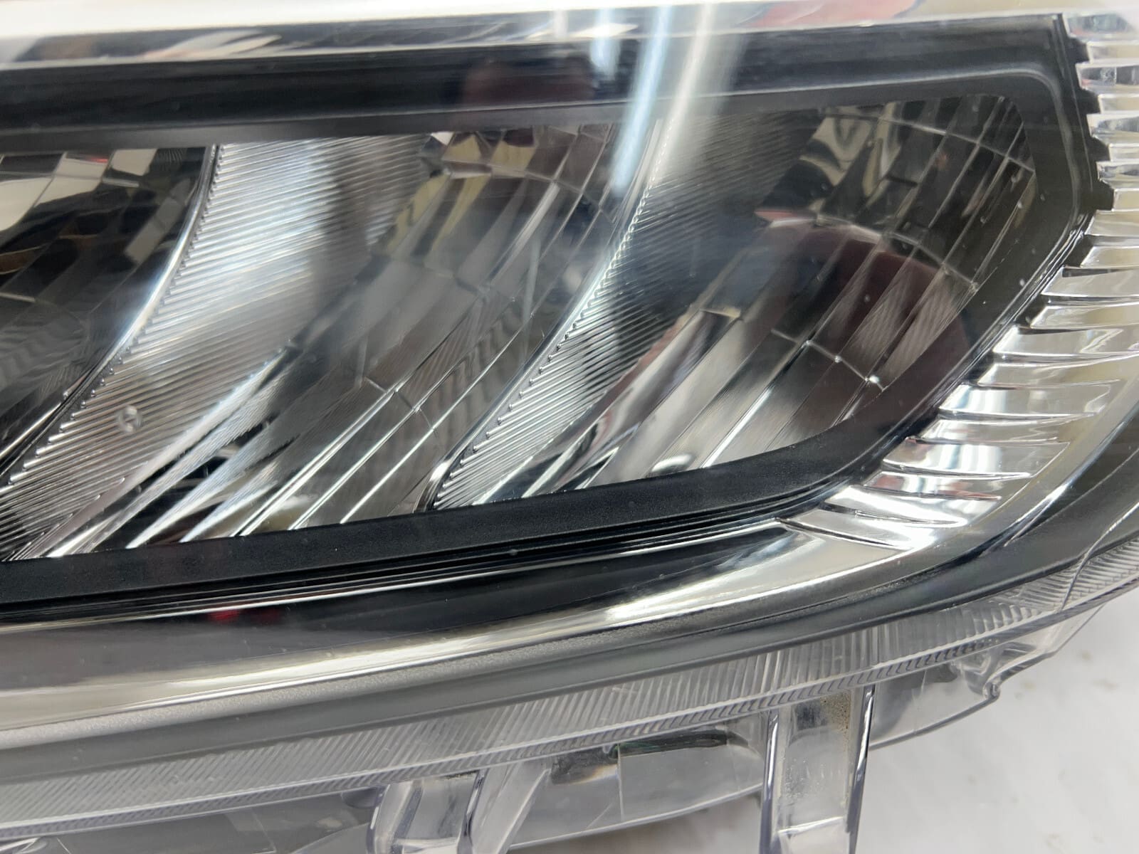 2020 2021 2022 TOYOTA HIGHLANDER LED BLACK BEZEL FRONT RIGHT OEM HEADLIGHT - Image 12
