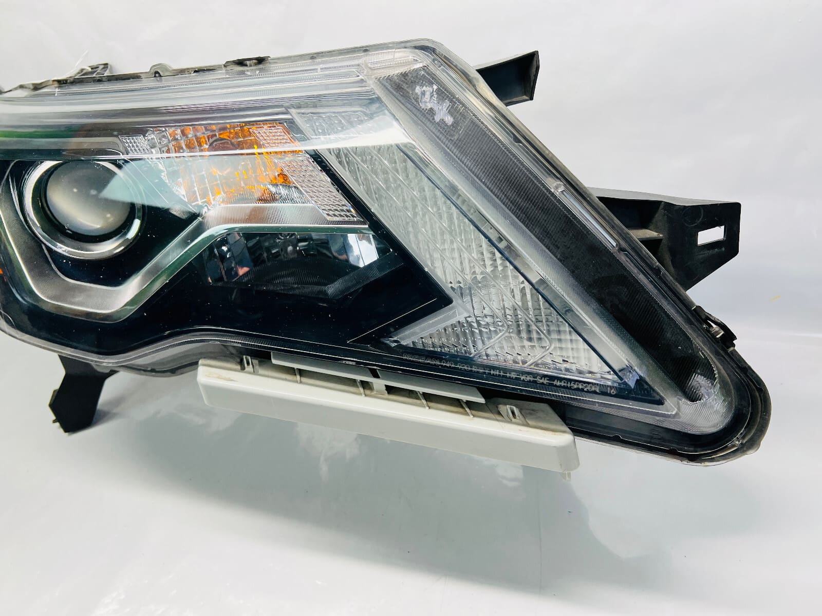 🎈 2017 2018 2019 2020 NISSAN PATHFINDER HALOGEN LED FRONT RIGHT OEM HEADLIGHT - Image 2