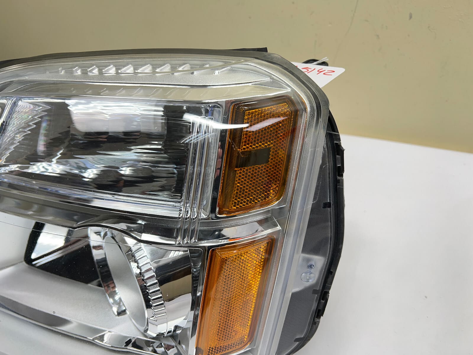 2010 2011 2012 2013 2014 2015 GMC TERRAIN HALOGEN FRONT LEFT OEM HEADLIGHT - Image 4