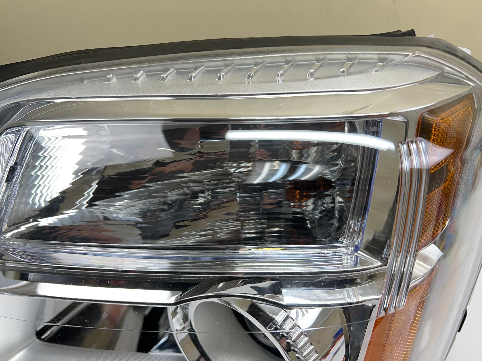 2010 2011 2012 2013 2014 2015 GMC TERRAIN HALOGEN FRONT LEFT OEM HEADLIGHT - Image 5