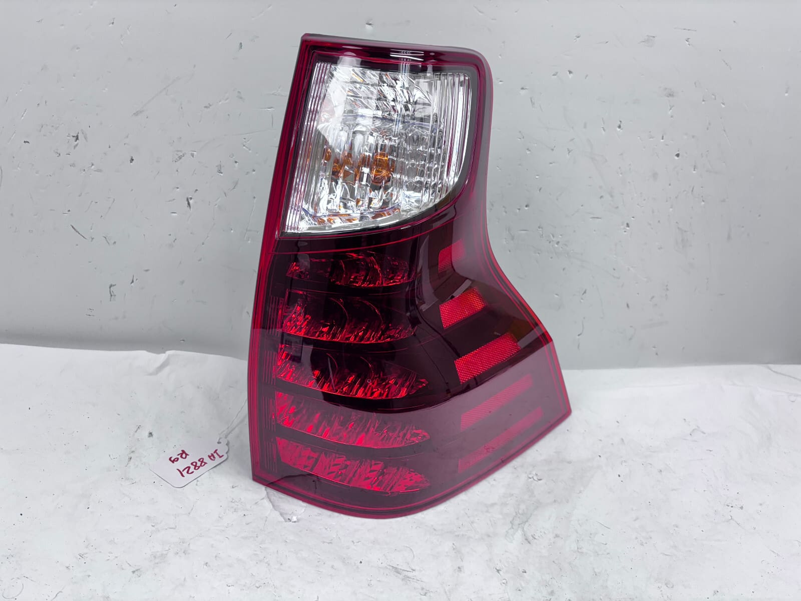 2017 2018 2019 2020 2021-2023 LEXUS GX GX460 SPORT HALOGEN RIGHT CAPA TAIL LIGHT