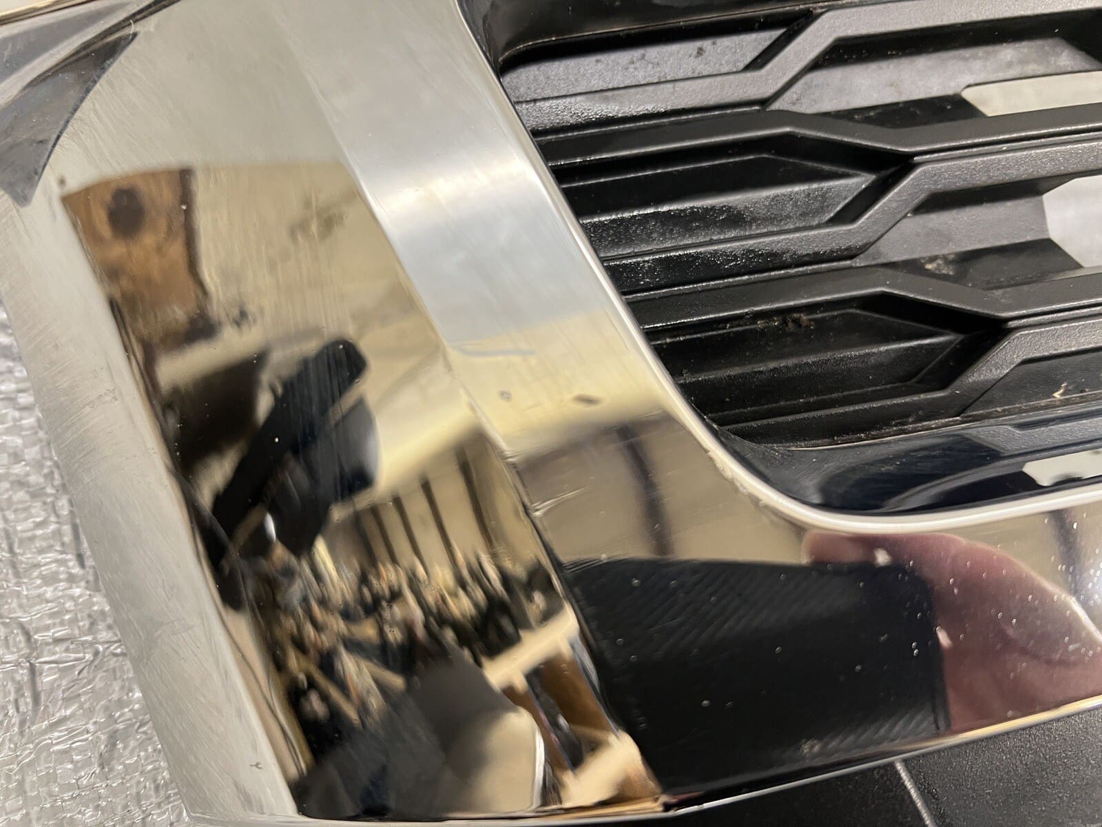 2015 2016 2017 2018 2019 2020 CHEVY TAHOE SUBURBAN OEM GRILLE CHROME 23440914 - Image 17