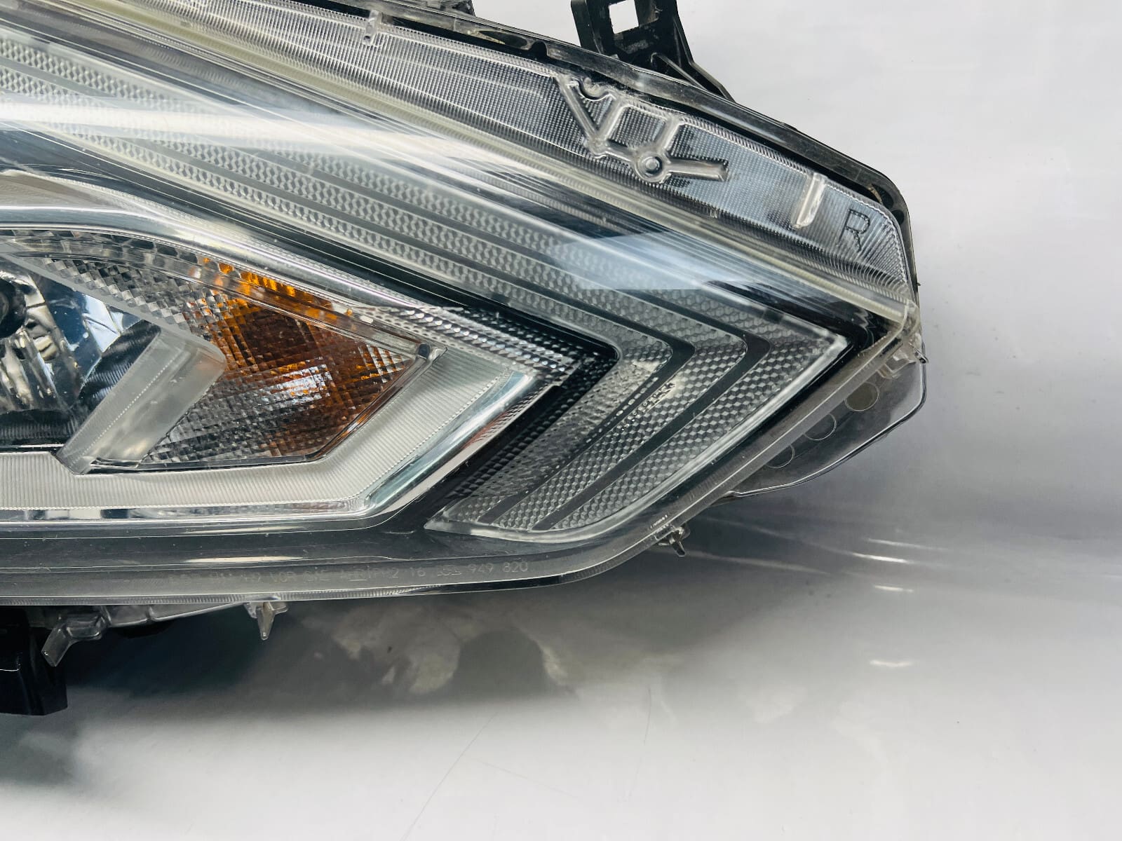 2016 2017 2018 NISSAN ALTIMA HALOGEN FRONT RIGHT OEM HEADLIGHT - Image 3