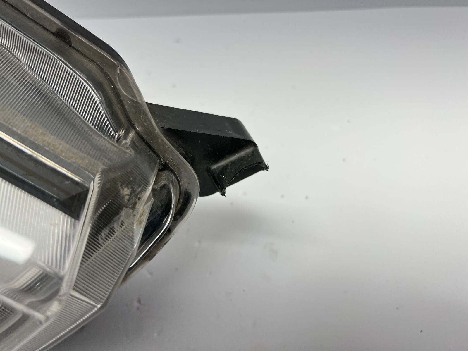 2017 2018 2019 2020 nissan rogue halogen led front right oem headlight - Image 14