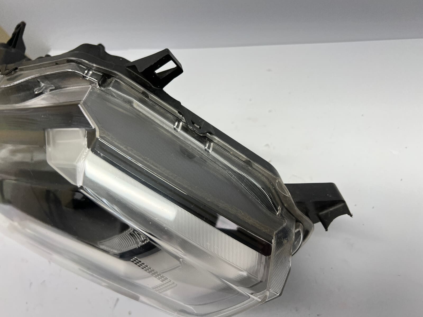 2017 2018 2019 2020 nissan rogue halogen led front right oem headlight - Image 15