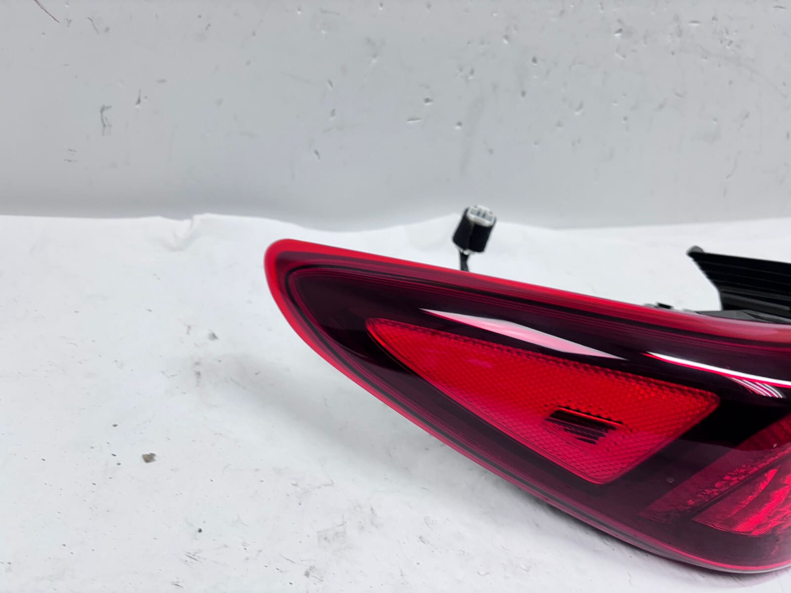 92401J9510 2022 2023 HYUNDAI KONA HALOGEN REAR LEFT OEM TAIL LIGHT - Image 10