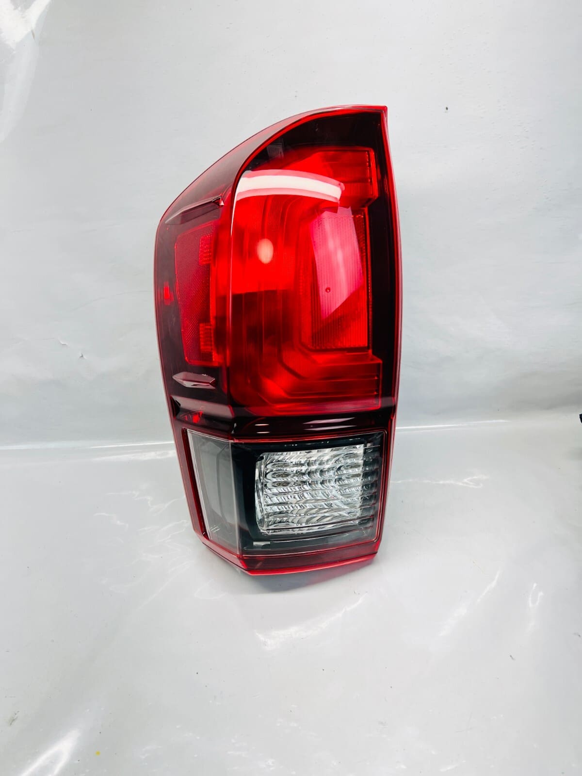 2016-2019 2020 2021 2022 2023 TOYOTA TACOMA TRD DARK BEZEL LEFT OEM TAIL LIGHT