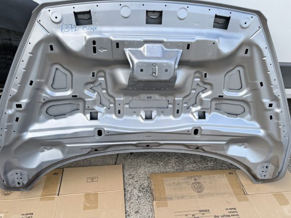 NICE CLEAN 2017 2018 2019 FORD ESCAPE HOOD OEM GENUINE gj5z16612a GRAY. - Image 11