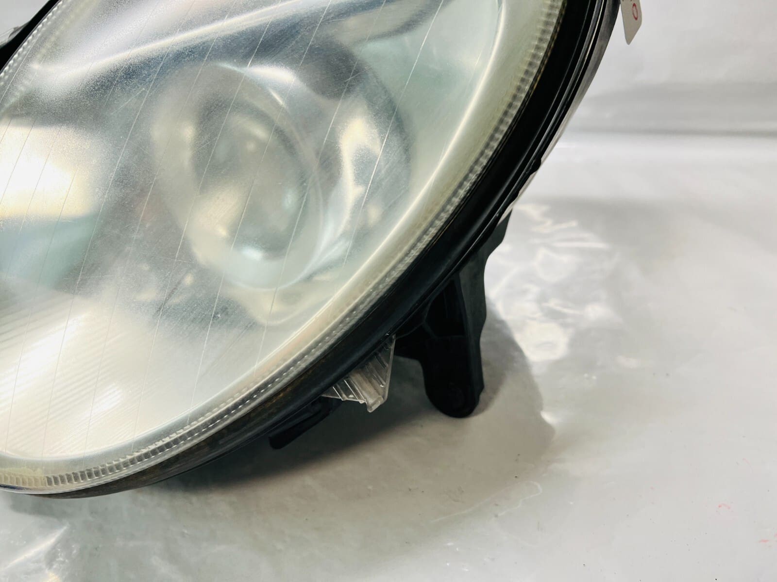 2003 2004 2005 2006 MERCEDES BENZ E320 E350 E CLASS FRONT LEFT OEM HEADLIGHT - Image 3