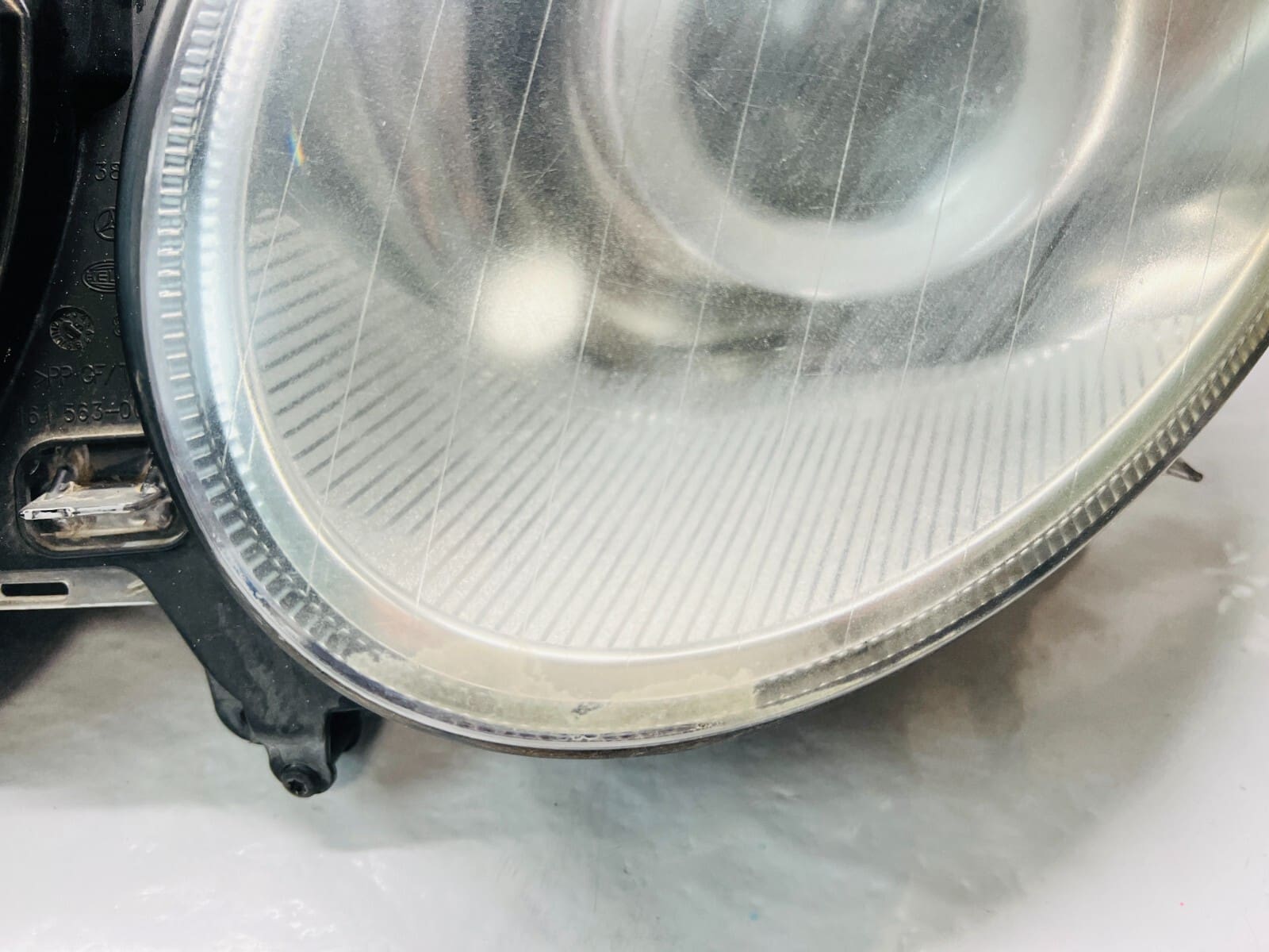 2003 2004 2005 2006 MERCEDES BENZ E320 E350 E CLASS FRONT LEFT OEM HEADLIGHT - Image 5