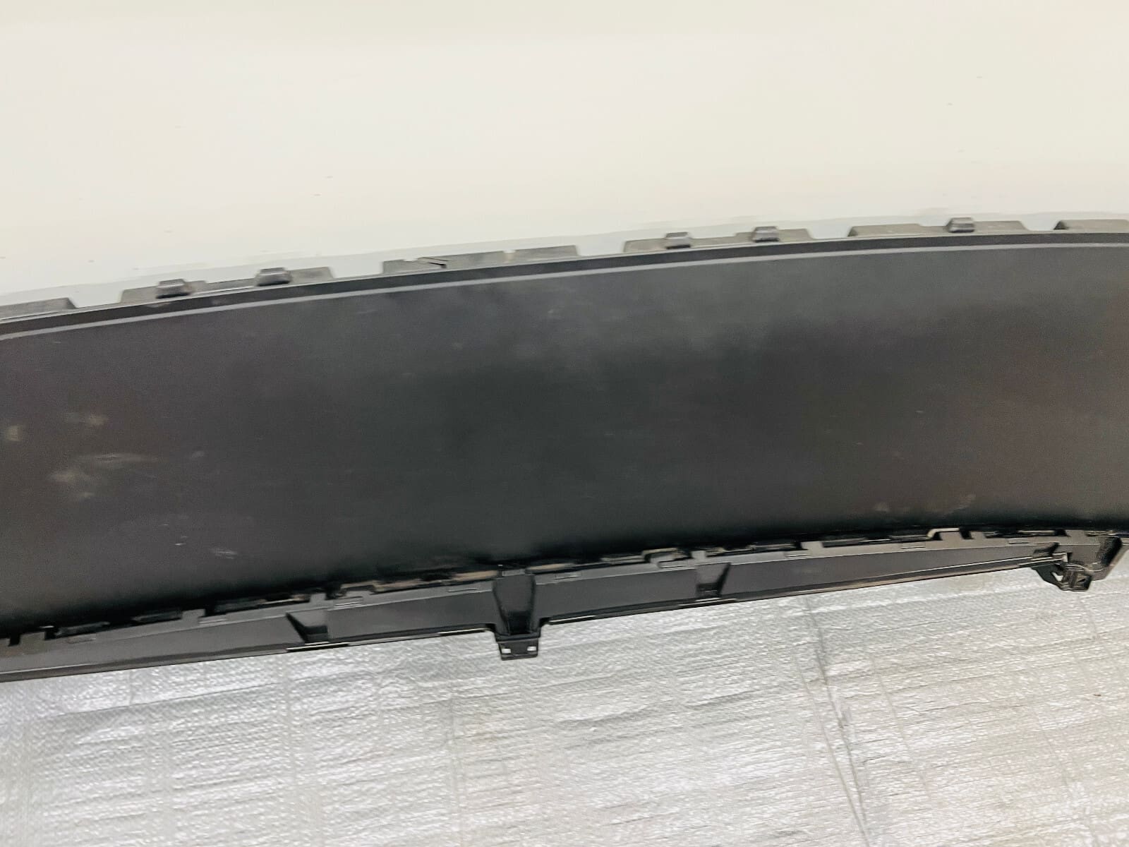 3CN805915A 2021 2022 2023 VW ATLAS R-LINE FRONT LOWER VALANCE AIR DEFLECTOR - Image 5