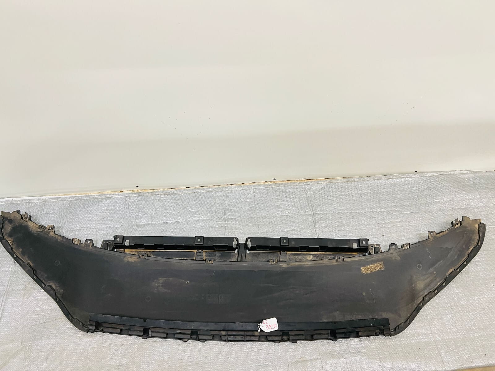 3CN805915A 2021 2022 2023 VW ATLAS R-LINE FRONT LOWER VALANCE AIR DEFLECTOR - Image 16