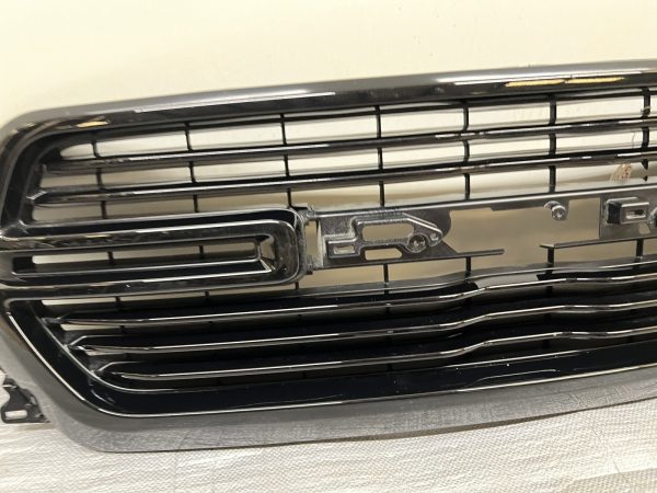 6BS572X8AG 2019 2020 2021 2022 2023 DODGE RAM 1500 FRONT OEM GRILLE GENUINE - Image 6