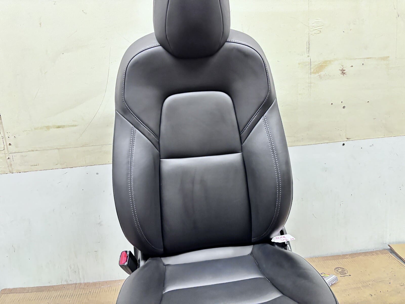 OEM 1456942-00-C 2017-2020 2021 2022 2023 Tesla Model 3 Front Left Driver Seat - Image 18